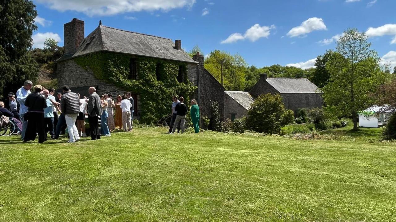 Moulin Menhirs & Zone Naturelle Protegee Saint-Just  المظهر الخارجي الصورة